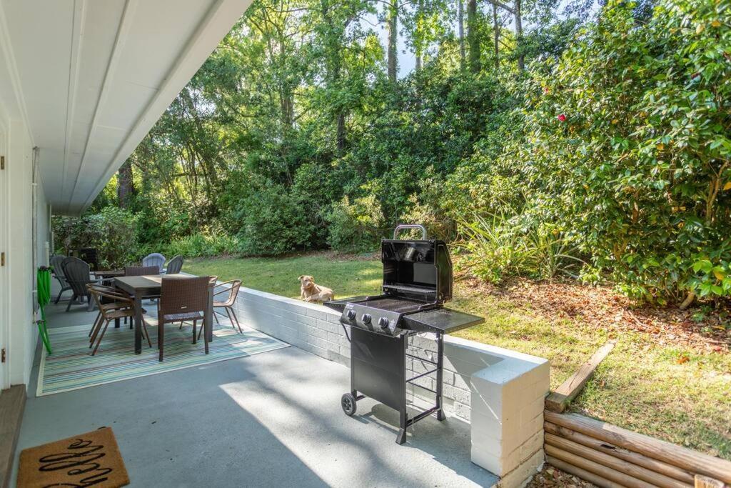 فيلا Uf Sunshine House - Patio & Bbq - Chef Kitchen - Ev Car Station - Upscale Neighborhood! غينزفيل، فلوريدا المظهر الخارجي الصورة